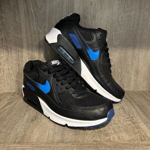 Nike Air Max 90 Sneakers Black & Blue Size US 5.5 Big Kids (Women’s US 7)